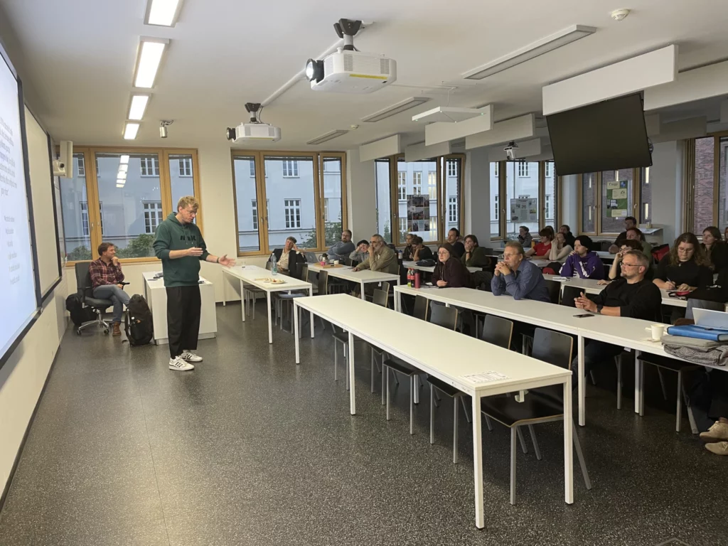 přednáška Petr Holík, Adam Čajka, konference Škola a udržitelnost 2025